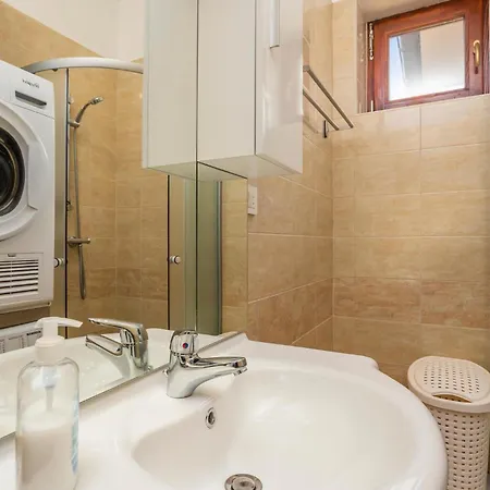 Gorgeous In Prázdninový dům *